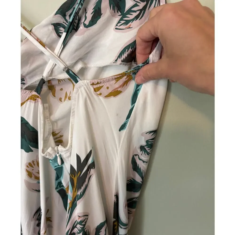 Le Salty Label Mini White Floral Dress Medium - Picture 12 of 12